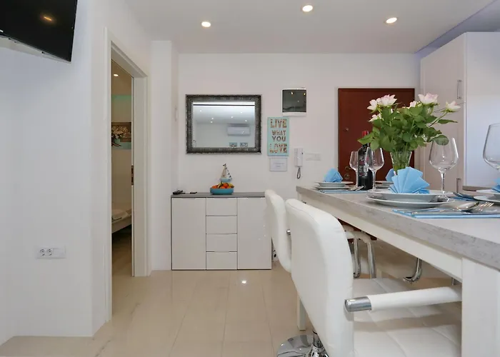 Emmy Apartmán
